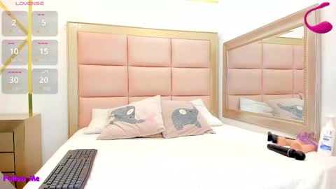 Lea online show from February 2025 09:48:01 PM