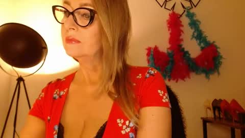 Snapshot of leadesire chatting on June 2026 02:30:01 PM LEA online show from June 2026 02:30:01 PM