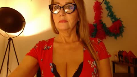 Snapshot of leadesire chatting on June 2026 02:06:02 PM LEA online show from June 2026 02:06:02 PM
