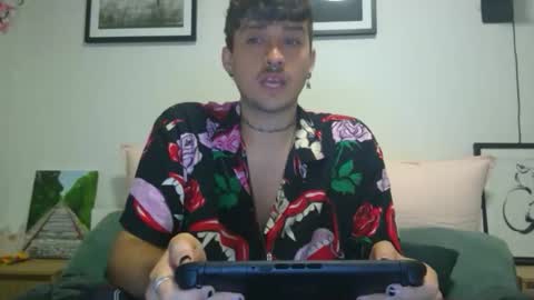 Leaf online show from April 2026 01:48:01 AM