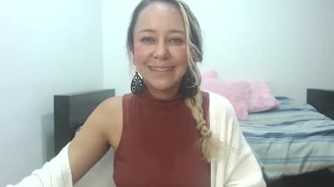 leah_susman online show from October 2025 02:01:01 AM