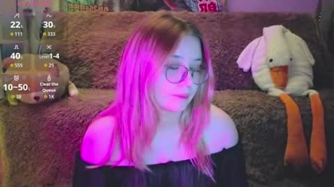 Snapshot of leahlovejoy chatting on August 2026 09:13:01 PM Leah online show from August 2026 09:13:01 PM