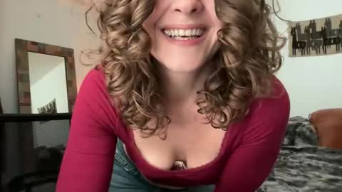 Leah Sparkles online show from October 2025 03:58:01 PM