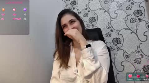 Snapshot of leahwoods chatting on February 2025 01:16:02 PM leahwoods online show from February 2025 01:16:02 PM