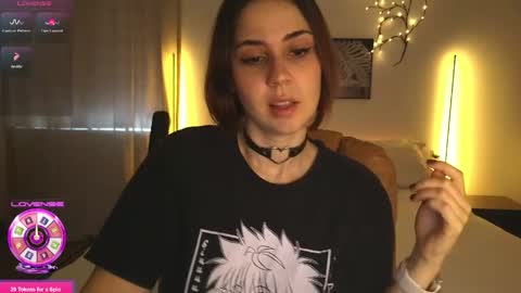 Snapshot of leahwoods chatting on May 2026 01:45:01 AM leahwoods online show from May 2026 01:45:01 AM