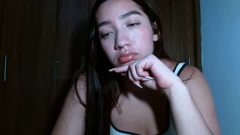 Snapshot of leanaalhub chatting on January 2025 05:05:01 AM leanaalhub online show from January 2025 05:05:01 AM