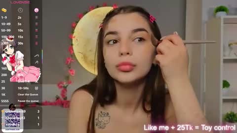 Snapshot of leandraconcatelli chatting on February 2026 06:22:01 AM Sophie online show from February 2026 06:22:01 AM