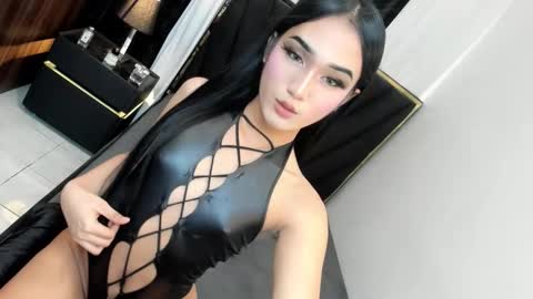 Snapshot of leannadavies chatting on October 2025 12:52:01 AM leanna online show from October 2025 12:52:01 AM