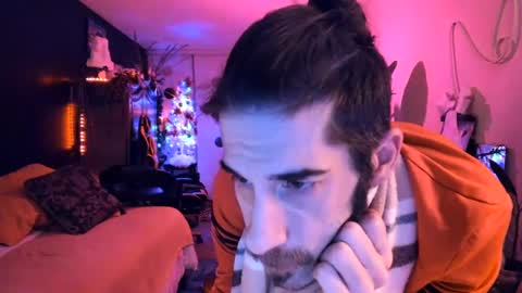 leatherdude69 online show from December 2024 08:30:02 AM