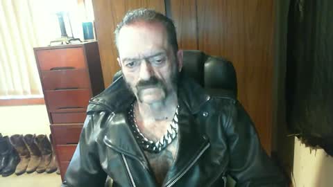leathergreaser online show from February 2025 12:28:01 AM
