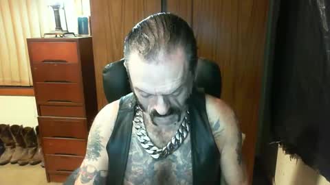 leathergreaser online show from March 2025 05:47:01 PM