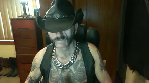 leathergreaser online show from November 2025 07:59:01 PM