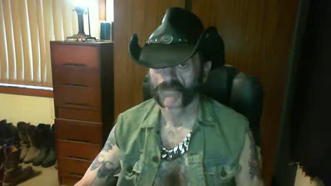leathergreaser online show from April 2026 09:01:02 PM