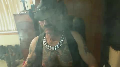 leathergreaser online show from April 2026 05:56:01 AM