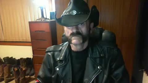 leathergreaser online show from May 2026 07:08:02 PM