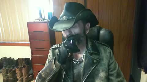 leathergreaser online show from May 2026 08:59:01 PM