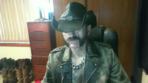 leathergreaser online show from May 2026 09:11:01 PM