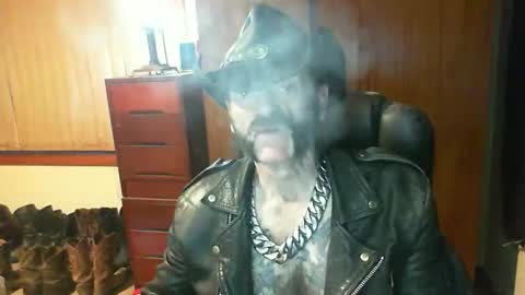 leathergreaser online show from May 2026 08:38:02 PM