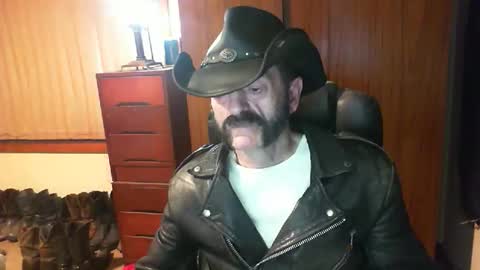 leathergreaser online show from May 2026 07:41:02 PM