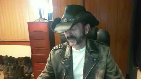 leathergreaser online show from May 2026 07:53:02 PM