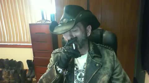 leathergreaser online show from May 2026 09:34:01 PM