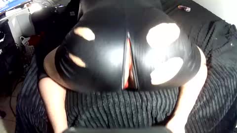 leatherman31 online show from March 2026 06:14:01 PM