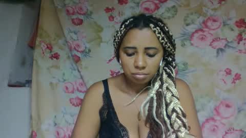 leatianaa online show from May 2026 10:36:01 AM