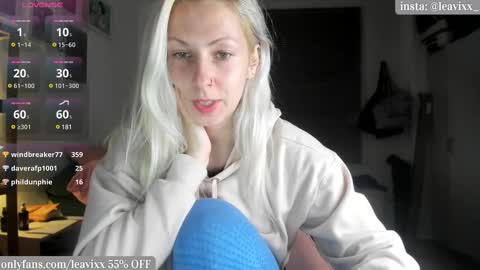 LeaVixx online show from March 2025 09:37:01 PM