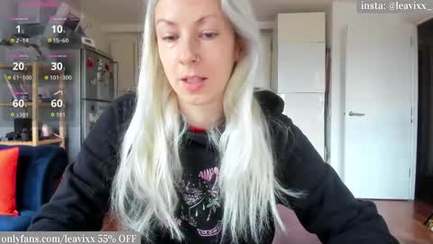 LeaVixx online show from October 2025 09:41:01 AM