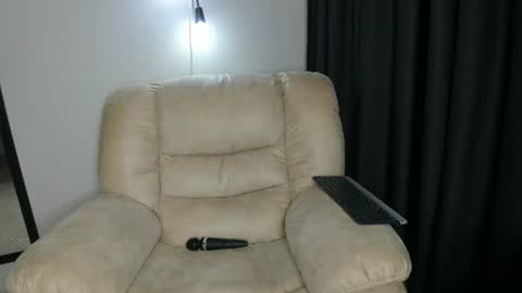 Anna  online show from July 2026 07:05:02 PM