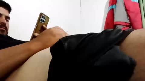 Snapshot of ledrexd chatting on February 2025 03:52:01 AM ledrexd online show from February 2025 03:52:01 AM