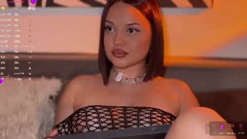 leeameliee online show from July 2026 04:27:02 PM