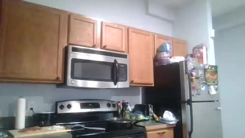 leeja1 online show from April 2026 07:06:01 PM