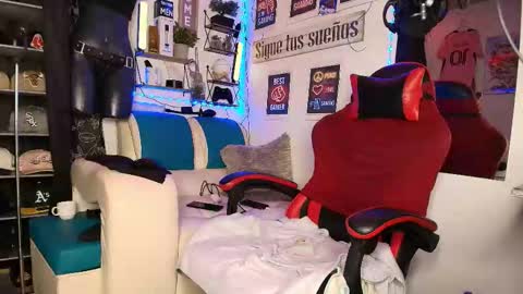 leenar_key online show from March 2026 05:42:02 PM