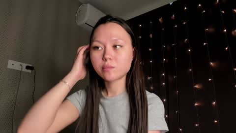 Snapshot of leenylipss chatting on January 2025 06:28:02 AM Emily pvt open ONLY WITH EXTRA TIPS online show from January 2025 06:28:02 AM