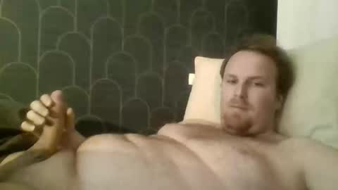 Snapshot of leeuwarder12 chatting on January 2026 03:37:02 PM leeuwarder12 online show from January 2026 03:37:02 PM