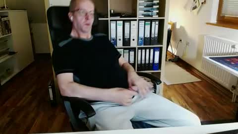 Dave online show from April 2026 10:34:02 PM