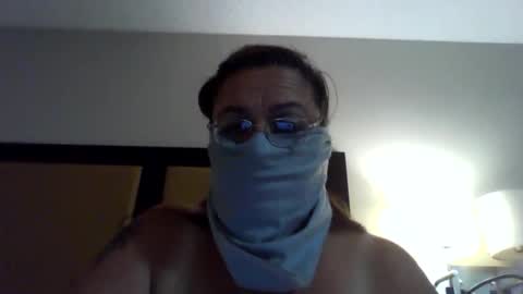 Snapshot of legendsenterprises chatting on May 2026 10:48:02 PM legendsenterprises online show from May 2026 10:48:02 PM
