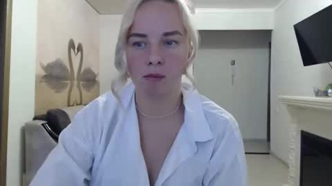 leggywily25 online show from September 2025 10:19:02 AM