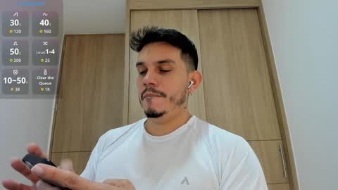 Alejandro online show from November 2025 09:57:02 PM