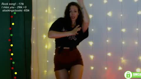hey Im Leia and I love rock  online show from June 2026 07:19:01 PM