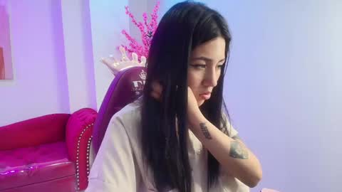 Leia.  online show from January 2025 05:39:02 PM