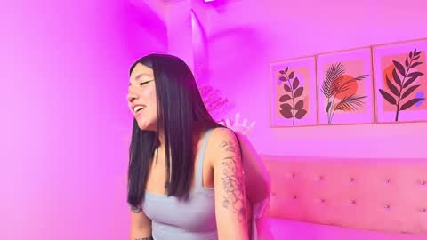 Leia.  online show from February 2025 03:23:01 AM