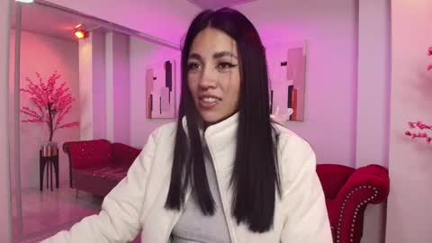 Leia.  online show from March 2025 03:07:02 PM