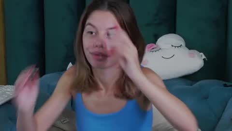 leiahux online show from July 2026 05:14:02 AM