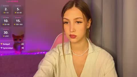 leiakiss online show from July 2026 06:05:01 PM