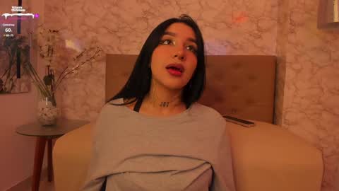 Snapshot of leiawong chatting on December 2024 12:22:01 AM Leia online show from December 2024 12:22:01 AM