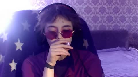 Snapshot of leigharedcross chatting on February 2026 07:14:01 AM Viola online show from February 2026 07:14:01 AM