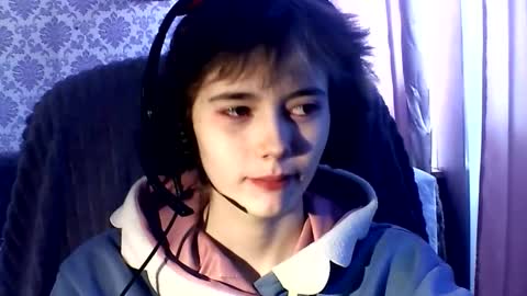 Snapshot of leigharedcross chatting on February 2026 05:26:02 AM Viola online show from February 2026 05:26:02 AM