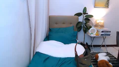 Cailey online show from June 2026 11:38:02 PM